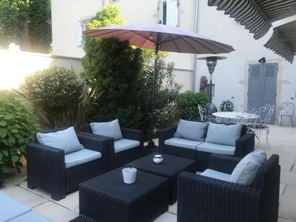 De La Chambre Au Jardin Belleville-en-Beaujolais Εξωτερικό φωτογραφία